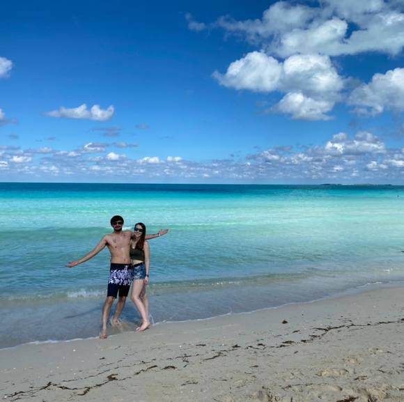 Meet your Posher, Samantha - Picture 1 of 1